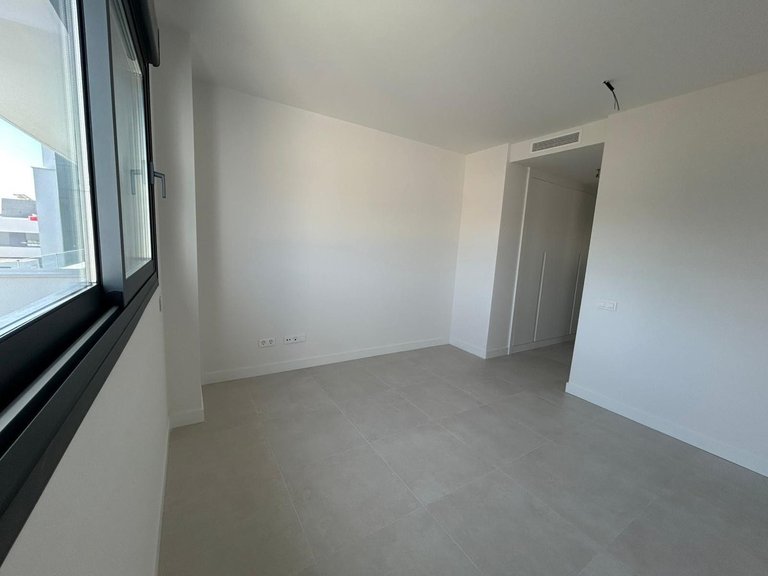 Apartment for Sale in Selwo, Malaga 12