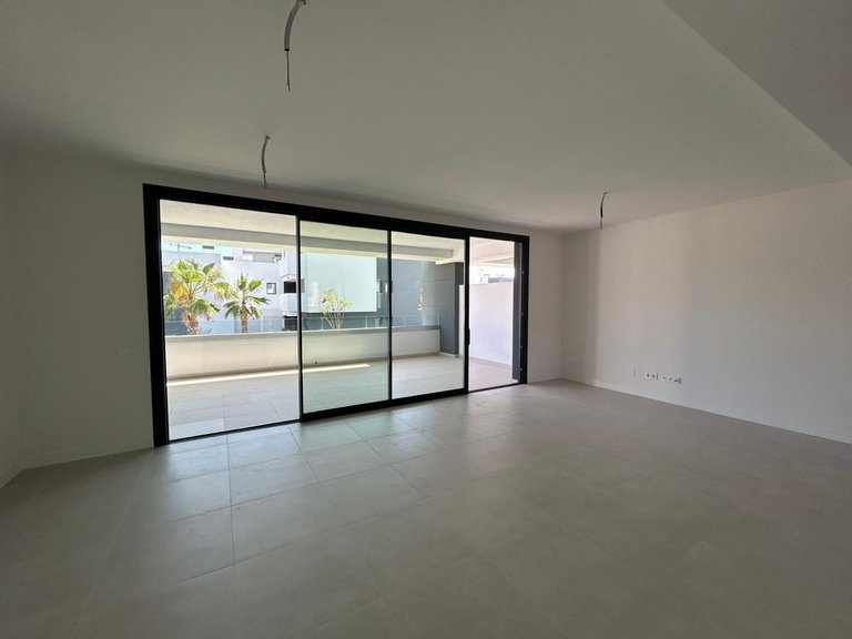 Apartment for Sale in Selwo, Malaga 5