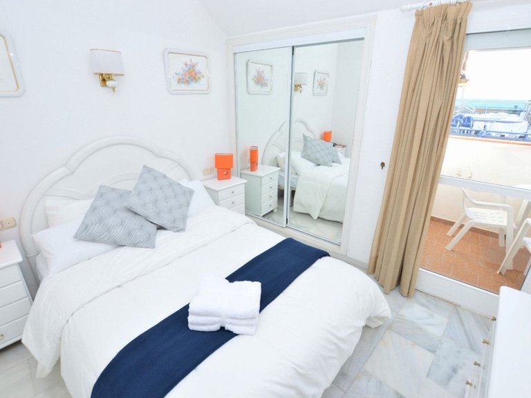 Apartment for Sale in Calahonda, Malaga 6