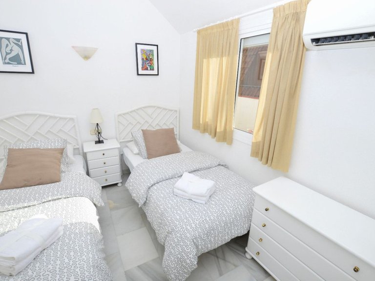 Apartment for Sale in Calahonda, Malaga 9