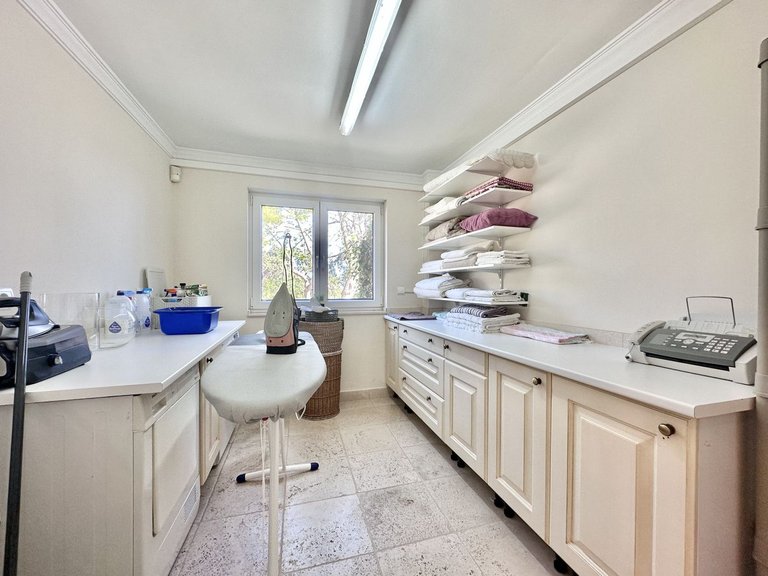 Villa for Sale in El Rosario, Malaga 19