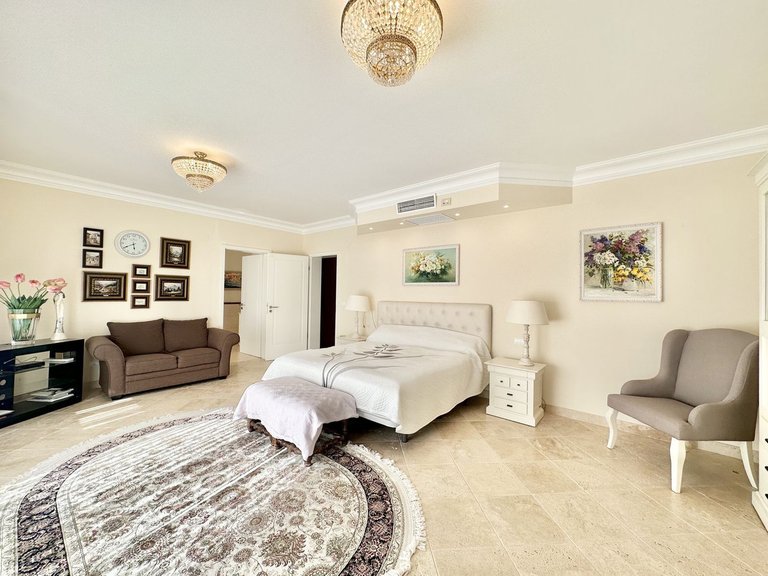 Villa for Sale in El Rosario, Malaga 26