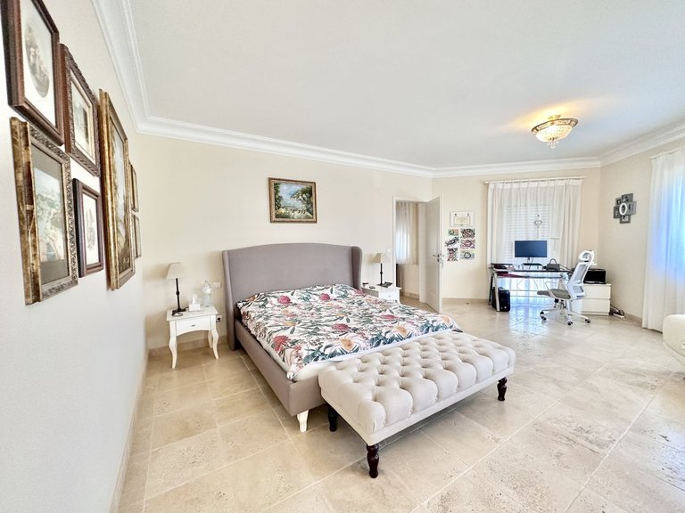 Villa for Sale in El Rosario, Malaga 33