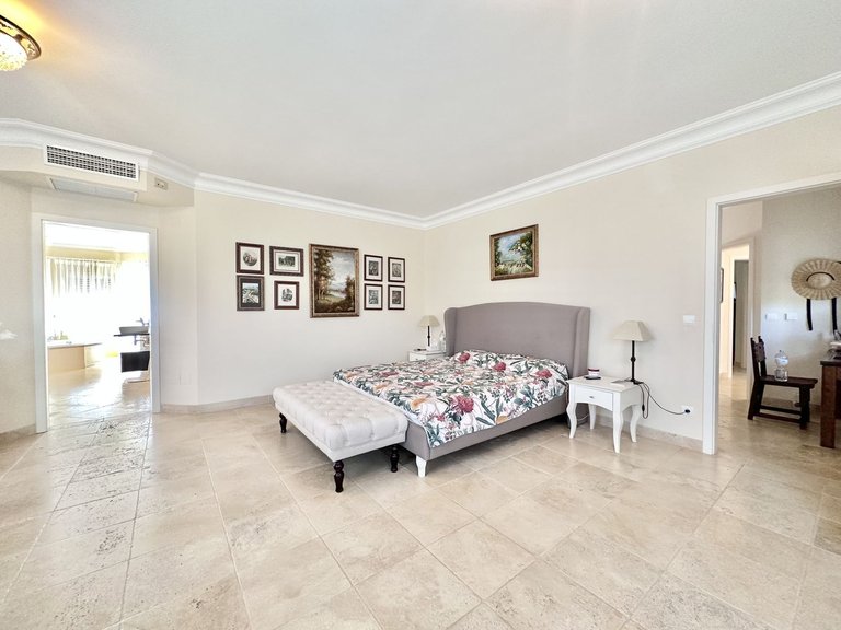 Villa for Sale in El Rosario, Malaga 34