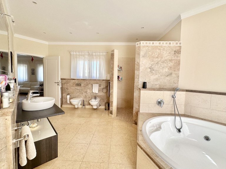 Villa for Sale in El Rosario, Malaga 36
