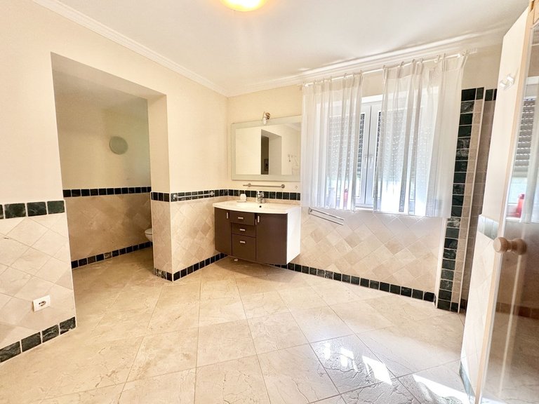 Villa for Sale in El Rosario, Malaga 42