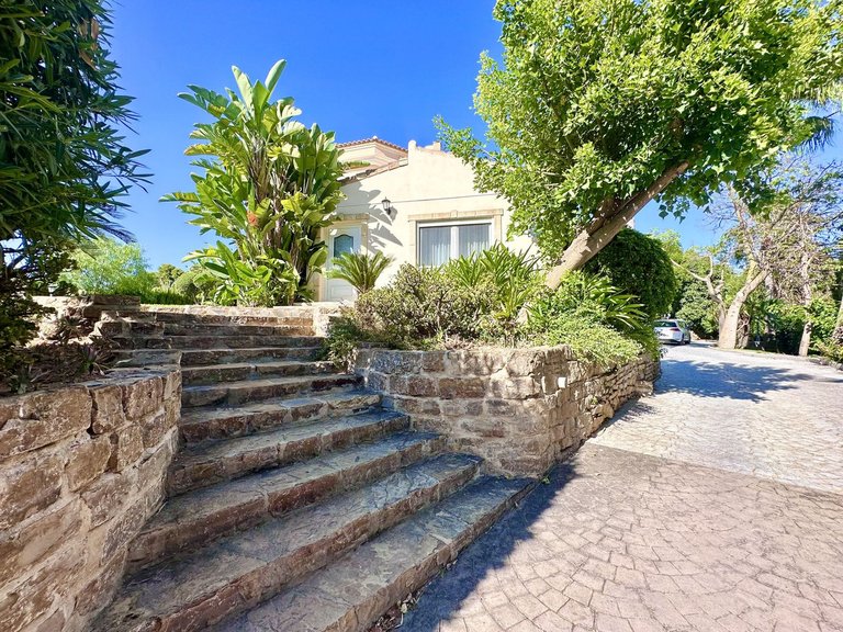 Villa for Sale in El Rosario, Malaga 57