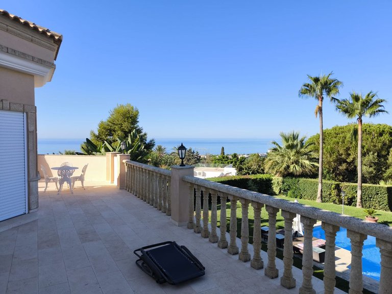 Villa for Sale in El Rosario, Malaga 64