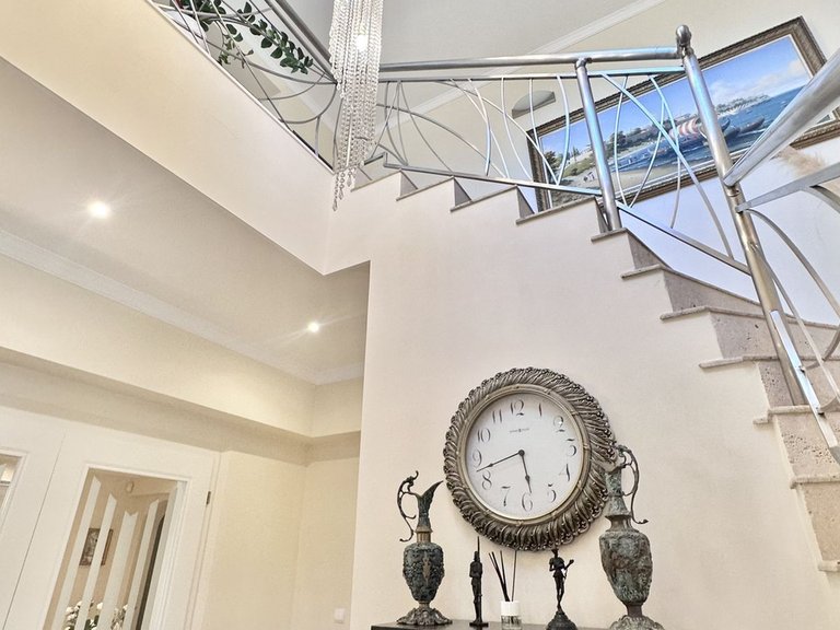 Villa for Sale in El Rosario, Malaga 9