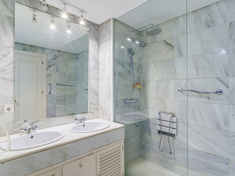 Apartment for Sale in Torre Real, Malaga 12