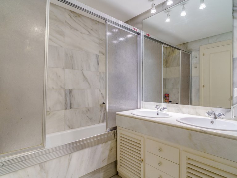 Apartment for Sale in Torre Real, Malaga 15
