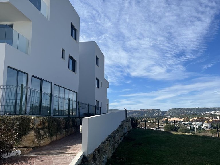 Apartment for Sale in Casares, Malaga 9