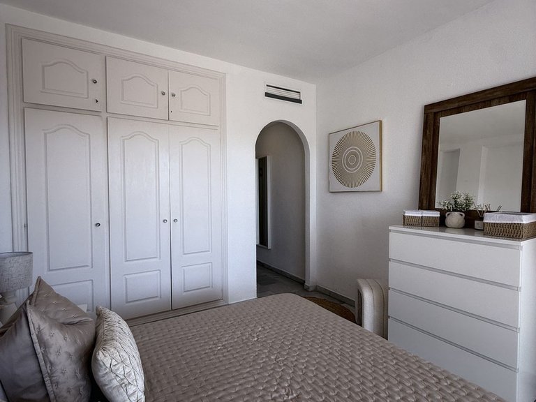 Apartment for Sale in El Paraiso, Malaga 10