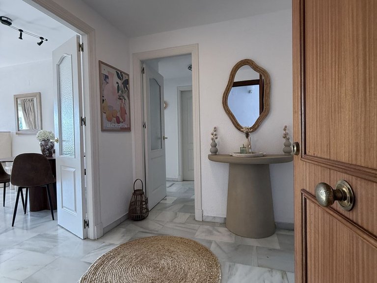 Apartment for Sale in El Paraiso, Malaga 3