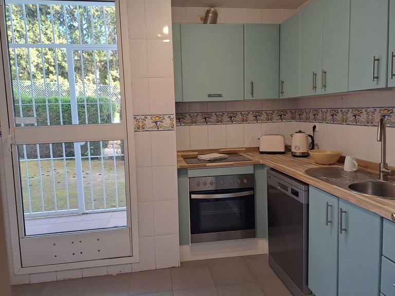 Apartment for Sale in El Paraiso, Malaga 9