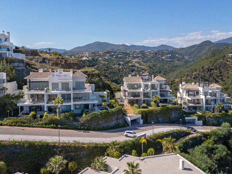 Apartment for Sale in Benahavís, Malaga 27
