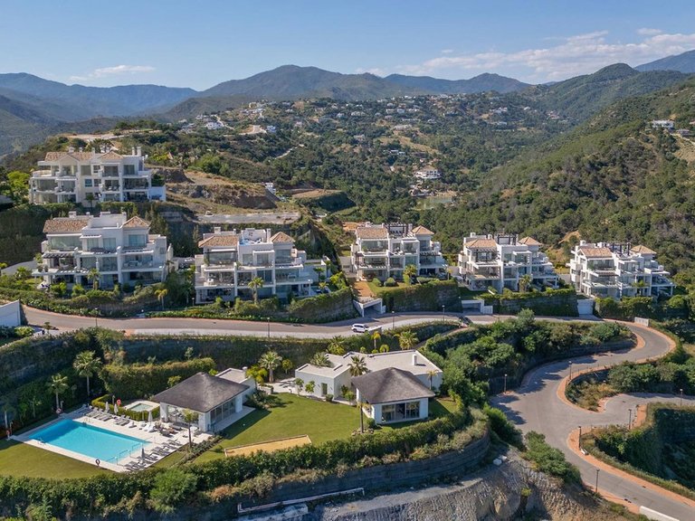 Apartment for Sale in Benahavís, Malaga 28