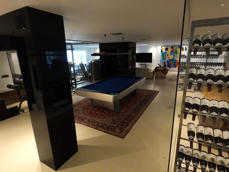 Villa for Sale in El Paraiso, Malaga 12