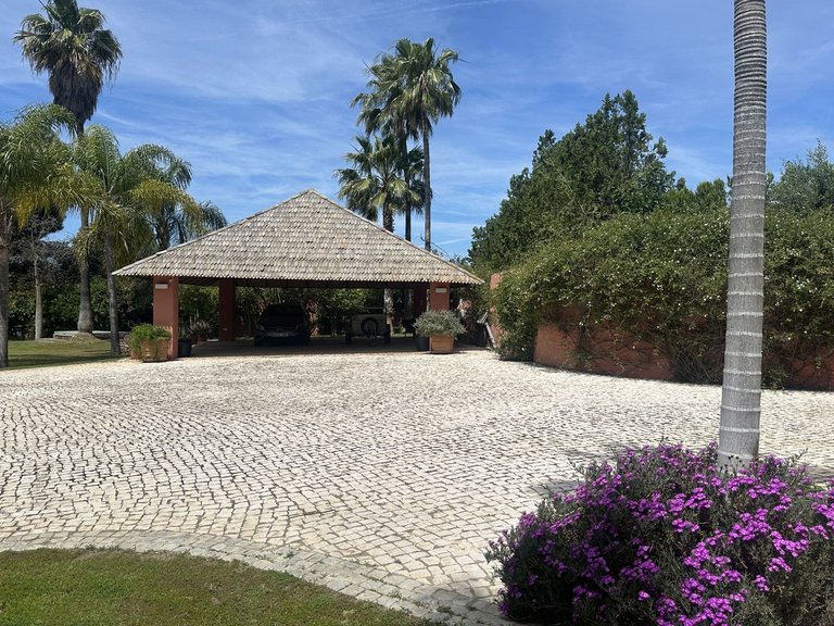 Villa for Sale in El Paraiso, Malaga 24