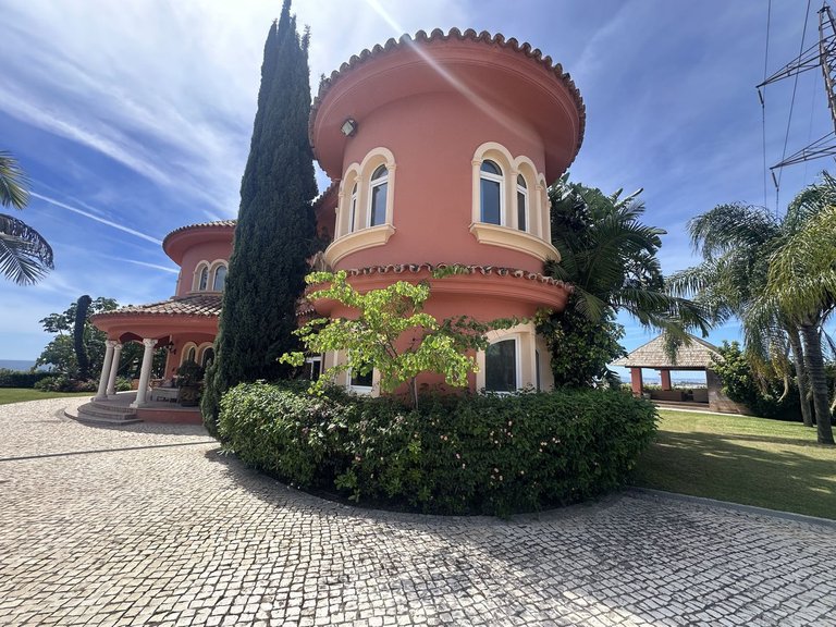 Villa for Sale in El Paraiso, Malaga 28
