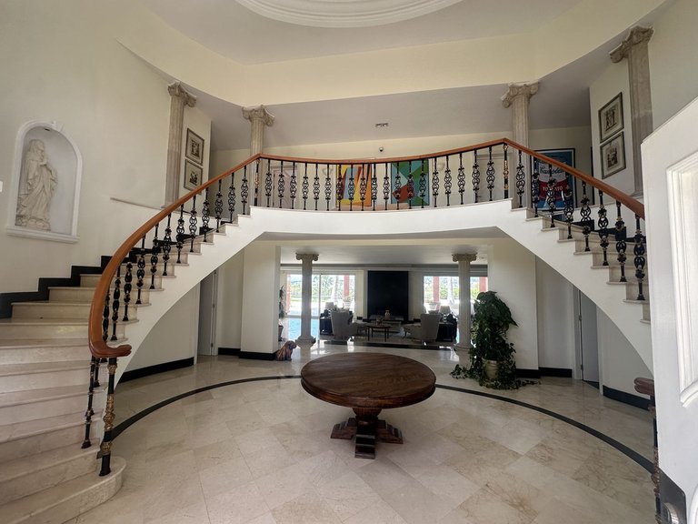 Villa for Sale in El Paraiso, Malaga 35