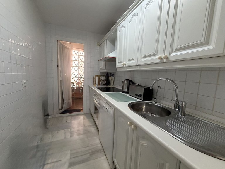 Apartment for Sale in Calahonda, Malaga 7