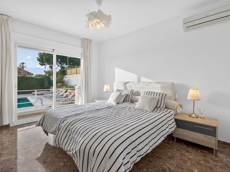 Villa for Sale in Elviria, Malaga 32