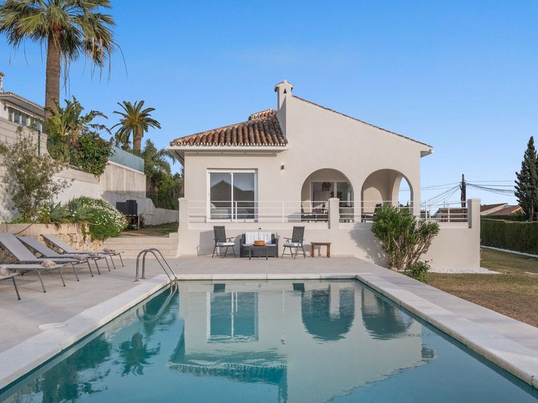 Villa for Sale in Elviria, Malaga 5