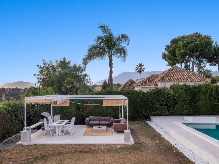 Villa for Sale in Elviria, Malaga 8