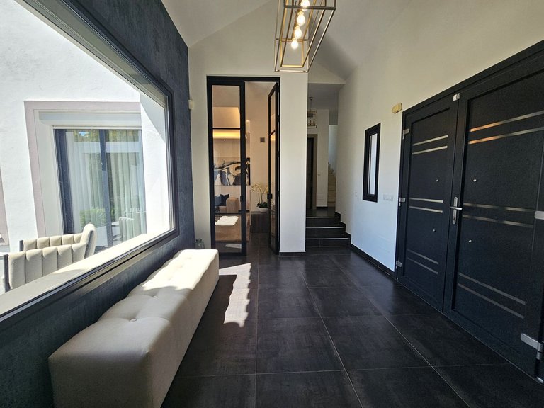 Villa for Sale in Benahavís, Malaga 10