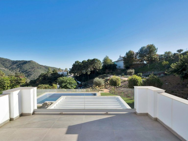 Villa for Sale in Benahavís, Malaga 19