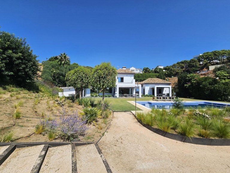 Villa for Sale in Benahavís, Malaga 3