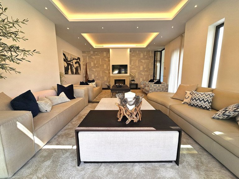Villa for Sale in Benahavís, Malaga 5