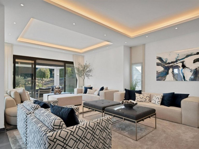 Villa for Sale in Benahavís, Malaga 8