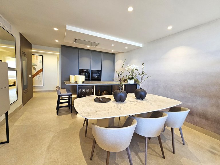 Apartment for Sale in New Golden Mile, Malaga 9
