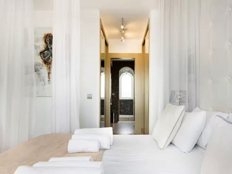 Villa for Sale in Nueva Andalucía, Malaga 20