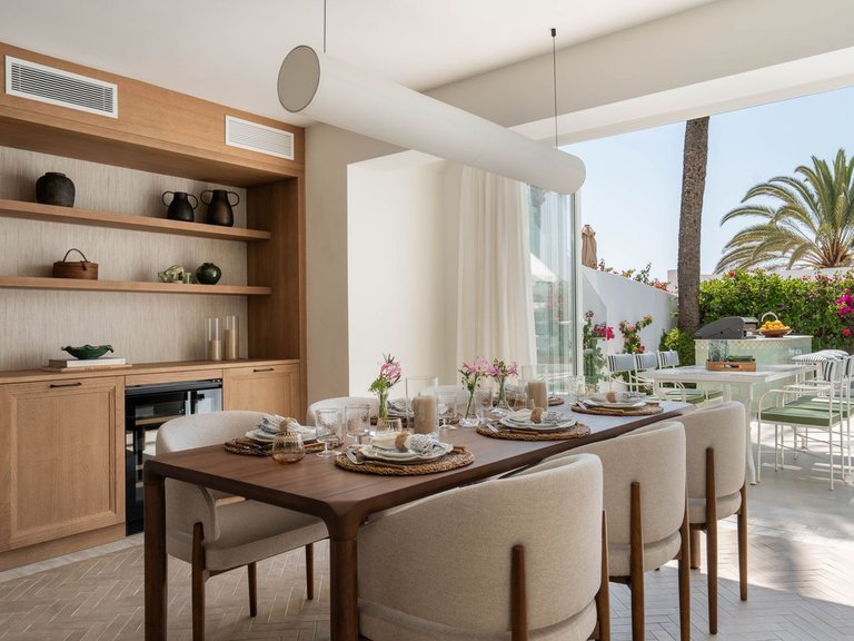 Town House for Sale in The Golden Mile, Malaga 28