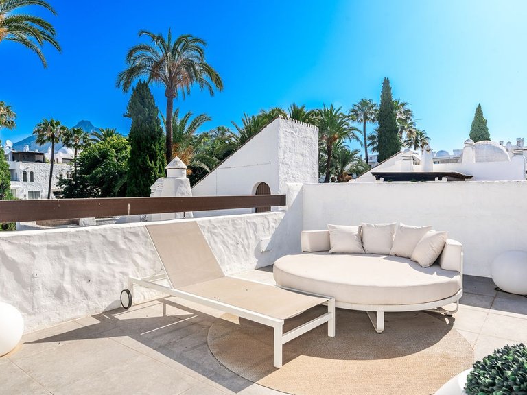 Apartment for Sale in Puerto Banús, Malaga 10