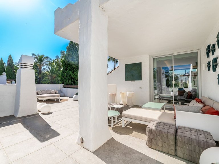 Apartment for Sale in Puerto Banús, Malaga 12