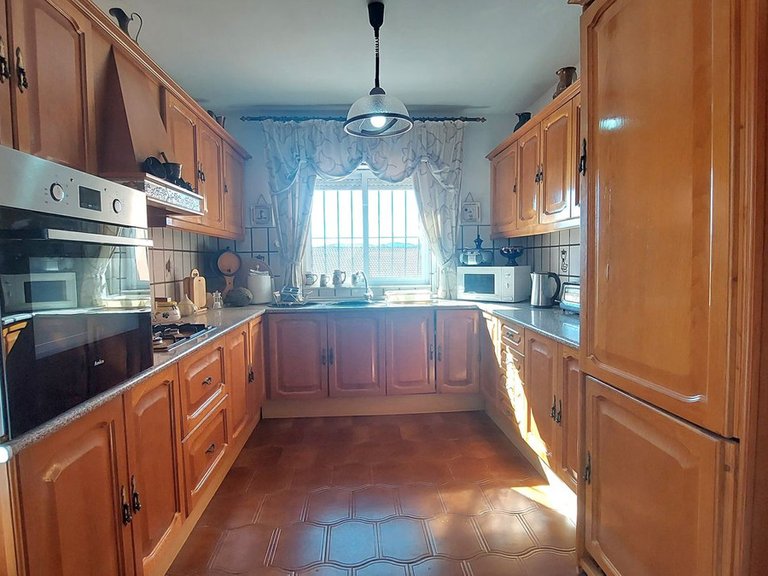 Villa for Sale in Puerto De La Torre, Malaga 3