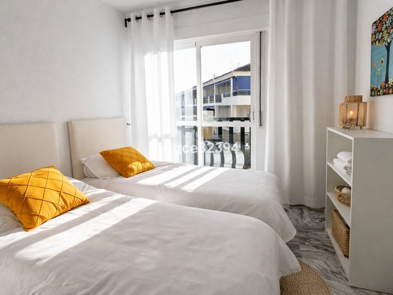 Apartment for Sale in Puerto Banús, Malaga 13