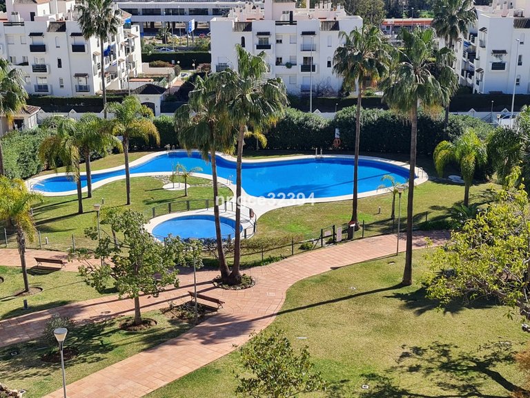 Apartment for Sale in Puerto Banús, Malaga 17