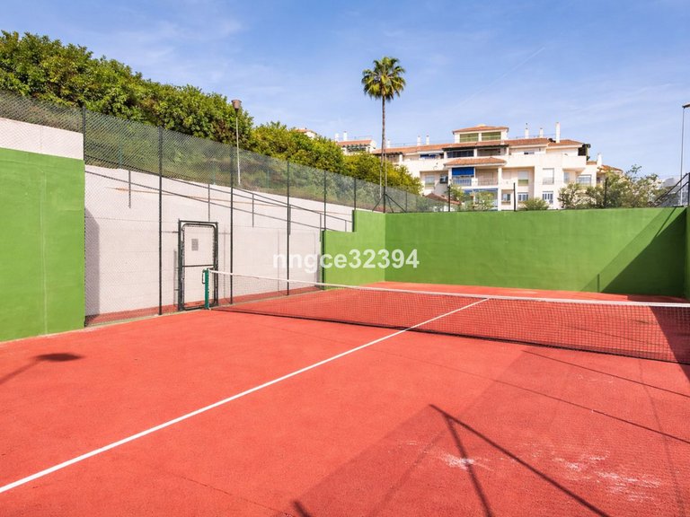 Apartment for Sale in Puerto Banús, Malaga 9