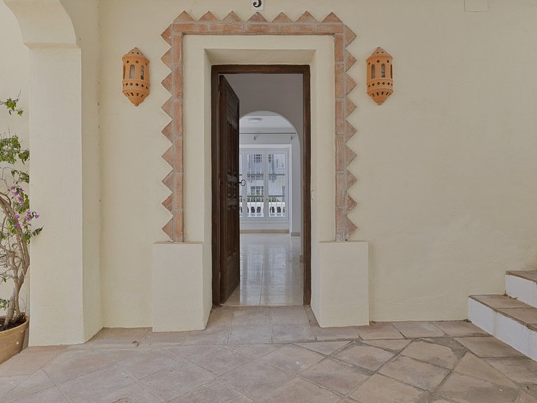 Villa for Sale in Benahavís, Malaga 20