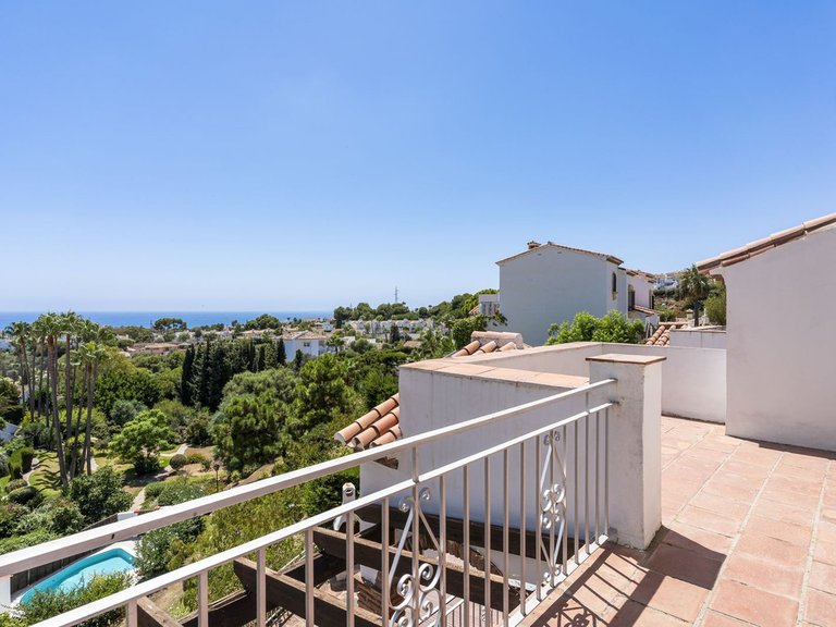 Villa for Sale in Calahonda, Malaga 14