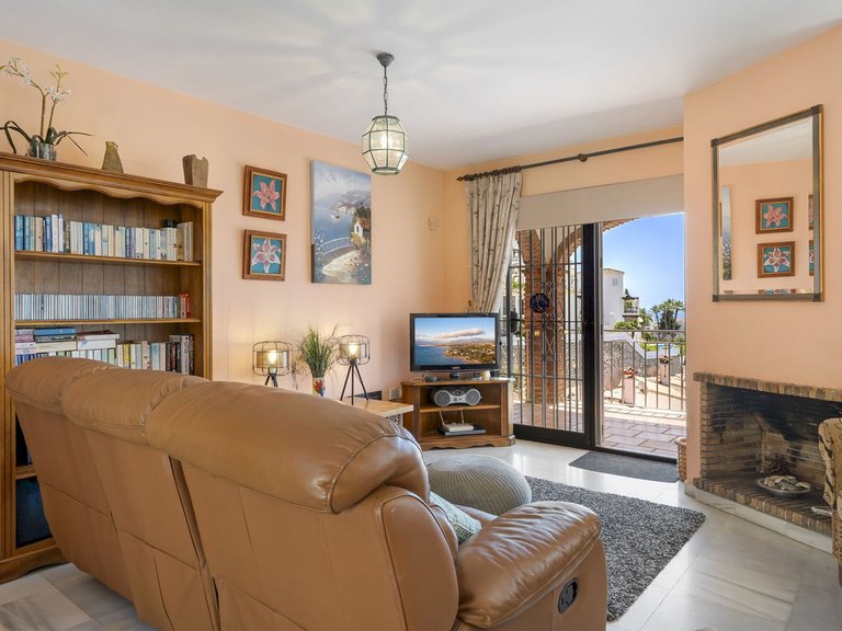 Villa for Sale in Calahonda, Malaga 18