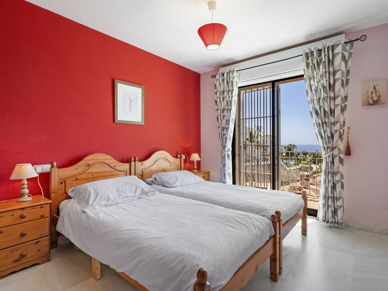 Villa for Sale in Calahonda, Malaga 25