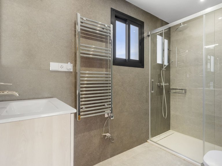 Villa for Sale in Calahonda, Malaga 30
