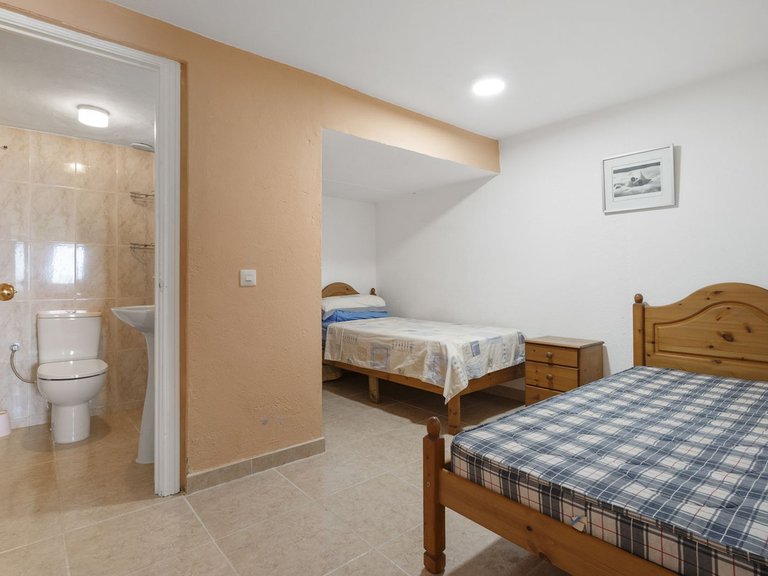 Villa for Sale in Calahonda, Malaga 36