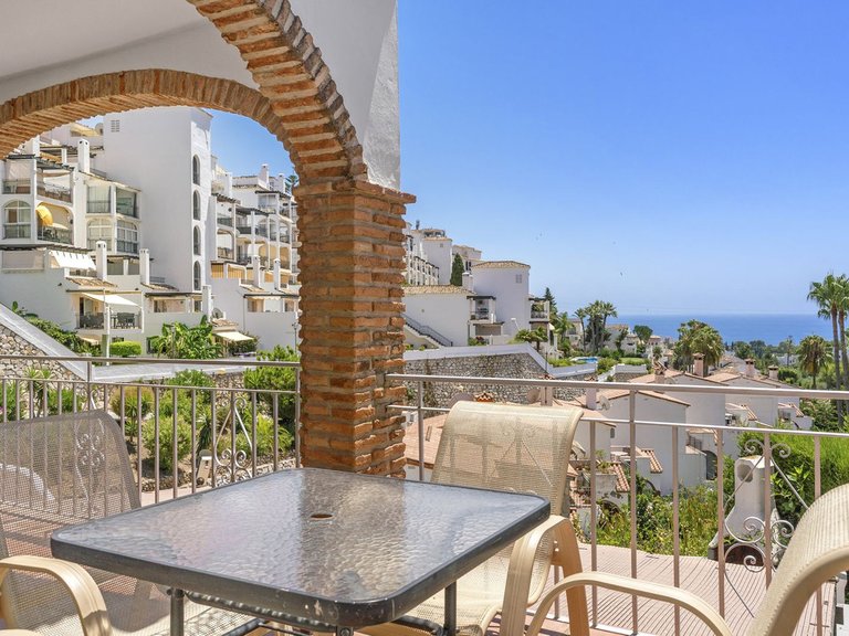 Villa for Sale in Calahonda, Malaga 5